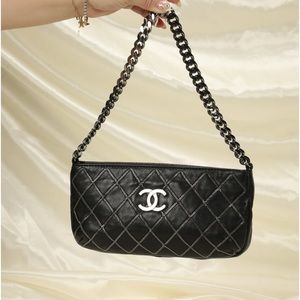 🔥 Rare Chanel Curb Chain Quilted Pochette evening clutch bag
